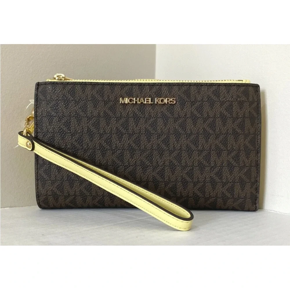 New Michael Kors Jet Set Travel Double zip wristlet wallet Brown / Buttercup